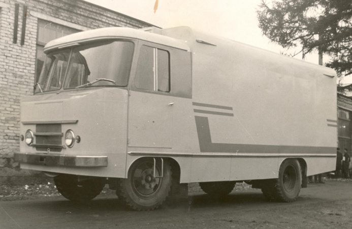 TA-12 - isotermilise furgoonauto (TA-942) katsemudel, 1963. a.